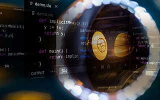 灵宝 api php源码,下载的php源码怎么运行呢？